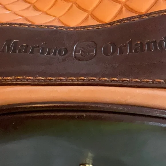 NWT Marino Orlando shoulder/sling/crossbody leather bucket bag. - Picture 3 of 9